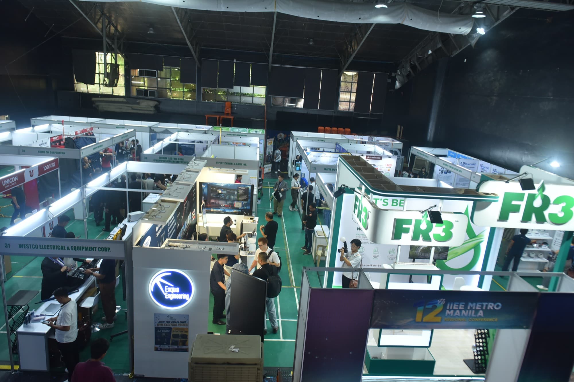 Overview of exhibitor booths on the conference floor